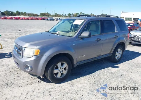 2008 Ford Escape Xlt z USA, uszkodzony, nr VIN 1FMCU03158KA92479